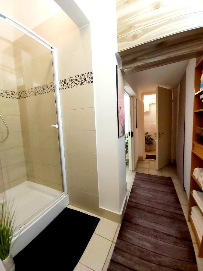 Nora Studio Apartman - Egerアパートメント エクステリア 写真