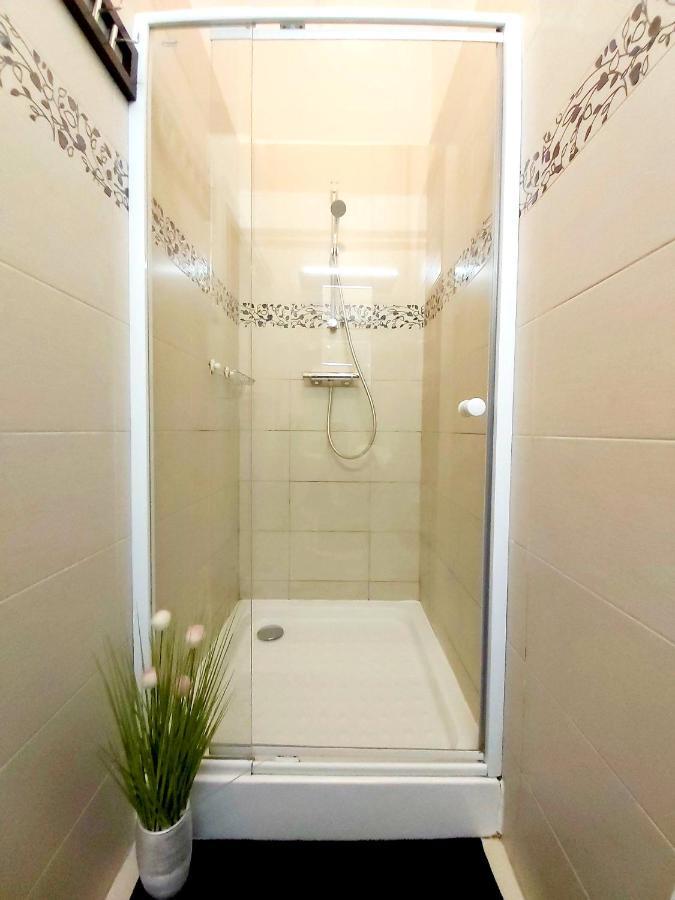 Nora Studio Apartman - Egerアパートメント エクステリア 写真